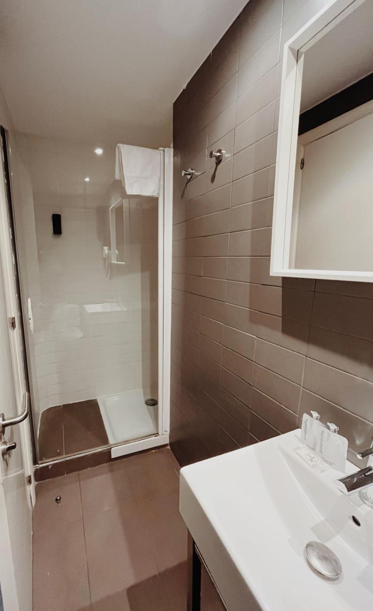 Apartamentos Express By Gaiarooms Барселона Екстериор снимка