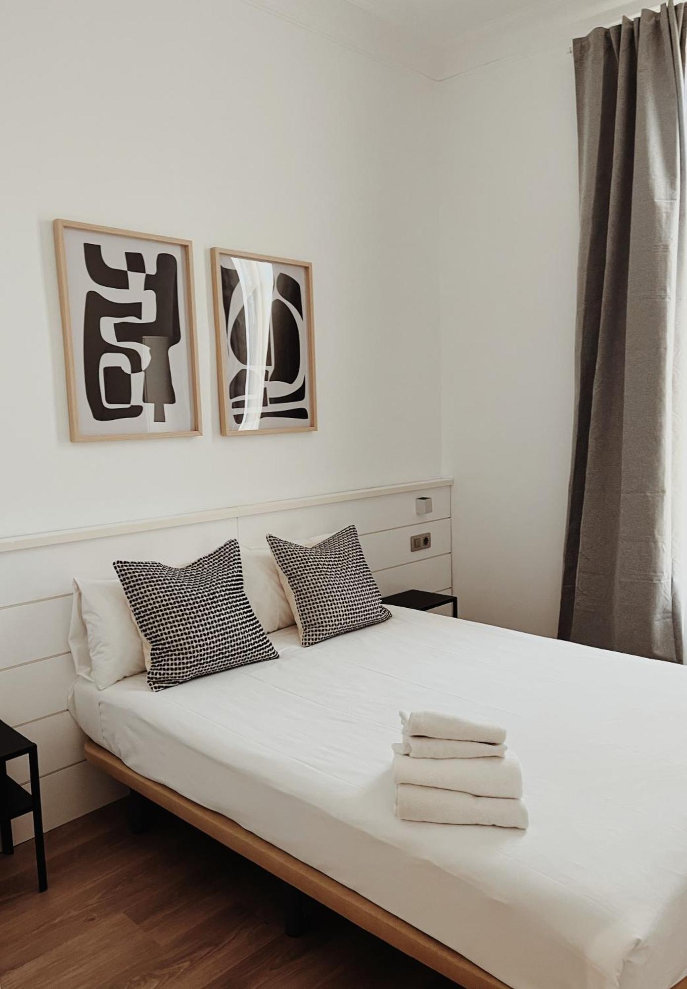 Apartamentos Express By Gaiarooms Барселона Екстериор снимка