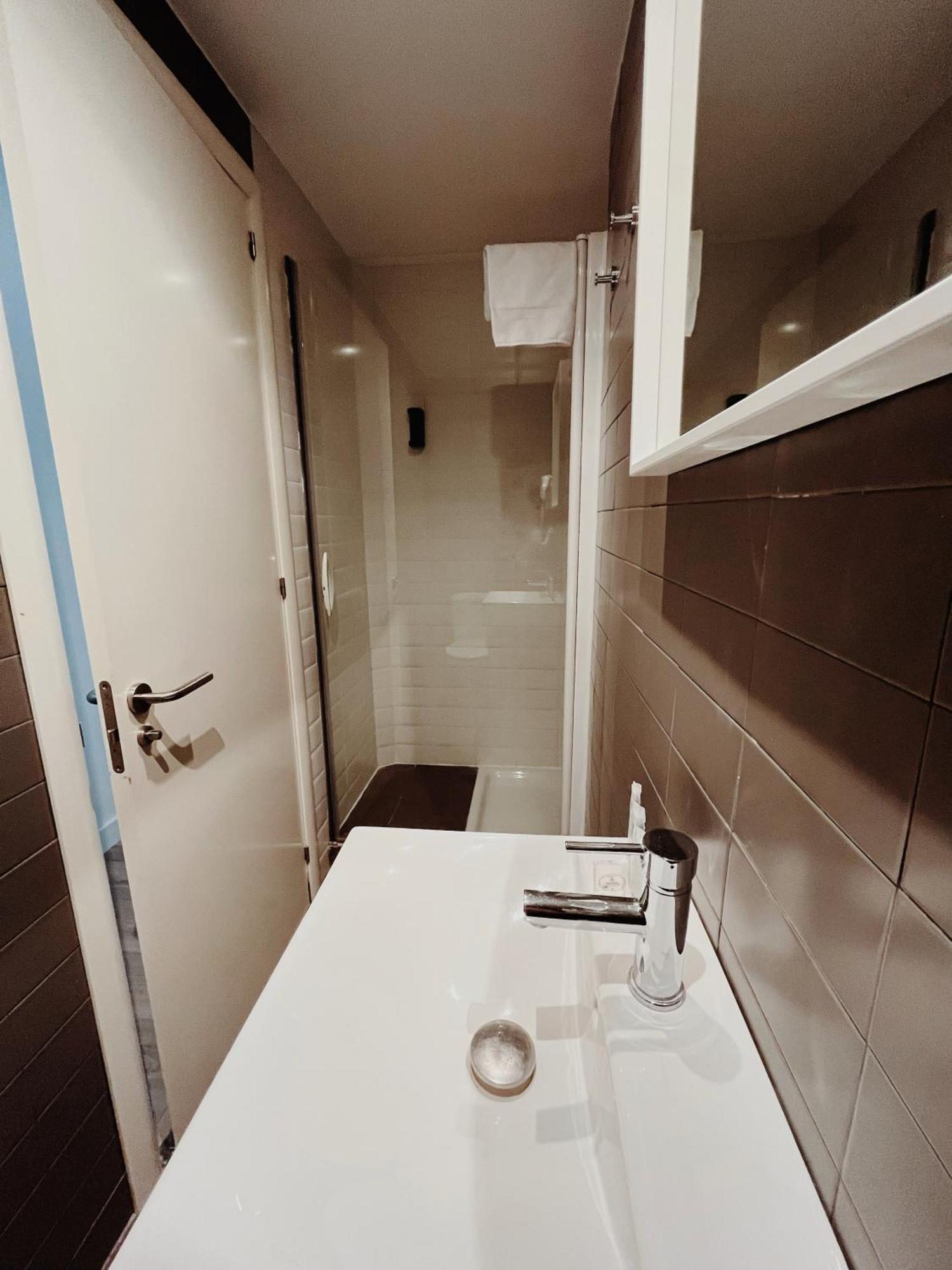 Apartamentos Express By Gaiarooms Барселона Екстериор снимка