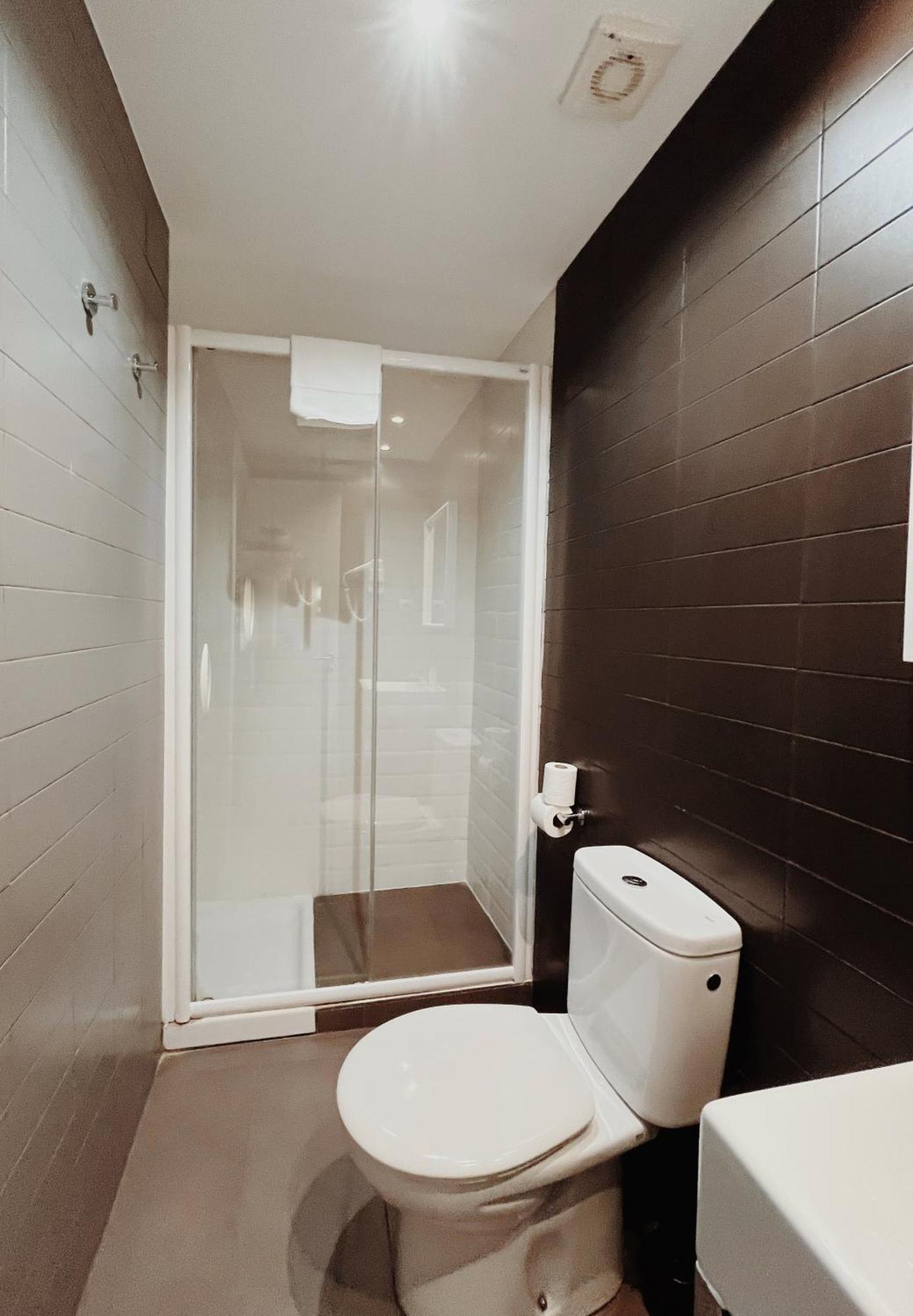 Apartamentos Express By Gaiarooms Барселона Екстериор снимка